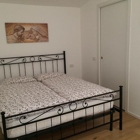 Apartamento Casina Rosa Certaldo Habitación foto