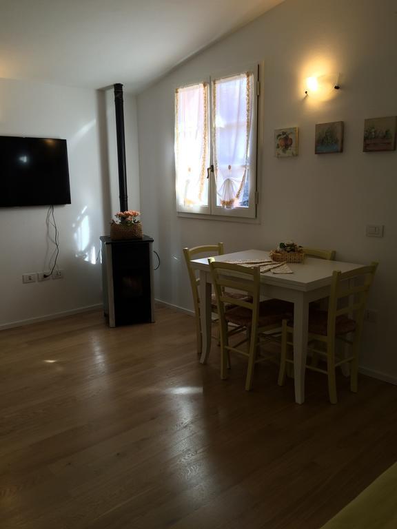 Apartamento Casina Rosa Certaldo Habitación foto